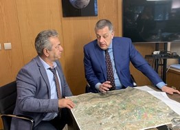 Με τον υφυπουργό Υποδομών Νίκο Ταχιάο ο Απόστολος Κανναβός 